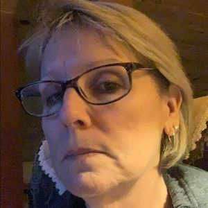 Meet your Posher, Carla